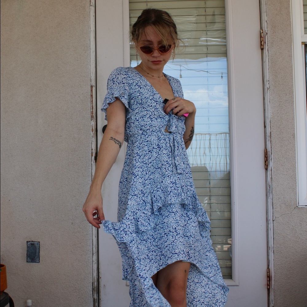 Floral Print V Neck Ruffle Midi Dress